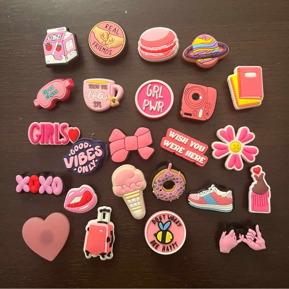 24-Piece Cute Pink Shoe Charm Set For Crocs / Girl Themed / Jibbitz Compatible